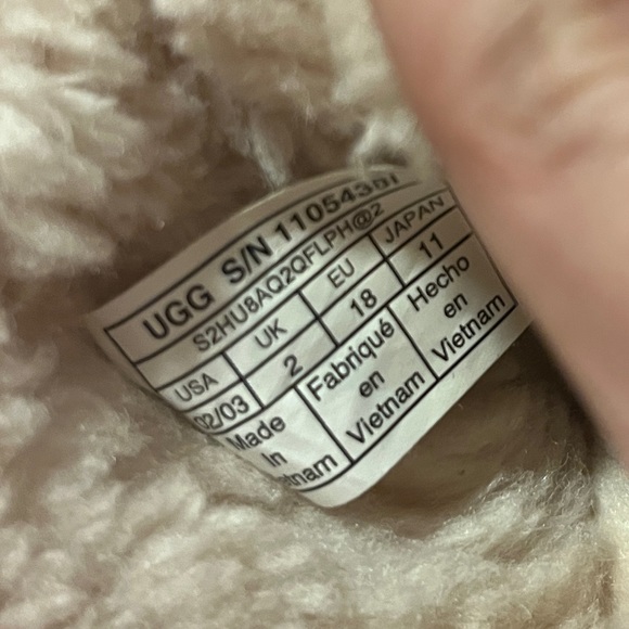 Baby Pink UGG 6 month boots JESSE BOW II Kids - Picture 3 of 4